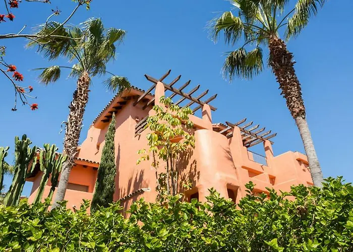 Sunny 2bed Style New Golden Mile Free Parking Wifi & Aircon