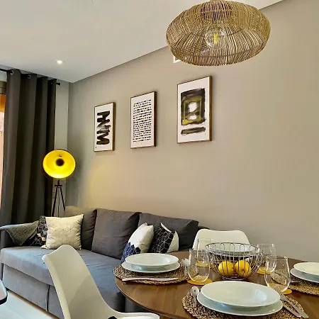 Sunny 2br Style New Golden Mile Free Parking Wifi & Aircon Apartment Estepona