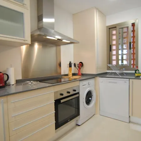 Sunny 2br Style New Golden Mile Free Parking Wifi & Aircon Estepona