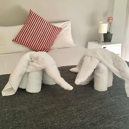 Apartment Sunny 2br Style New Golden Mile Free Parking Wifi & Aircon *