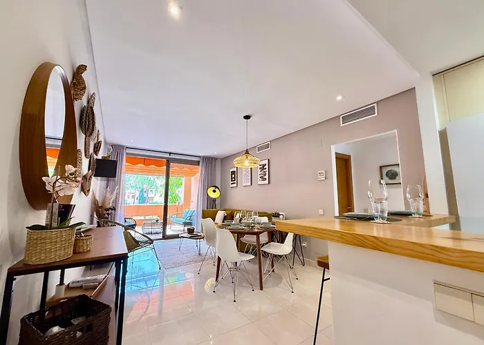 Sunny 2bed Style New Golden Mile Free Parking Wifi & Aircon Estepona